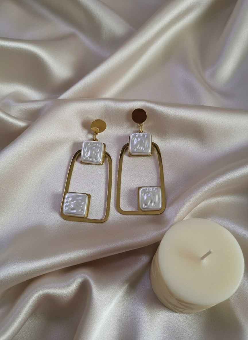 Stainless Steel Anti-Tarnish Pearl Frame Drop Earrings