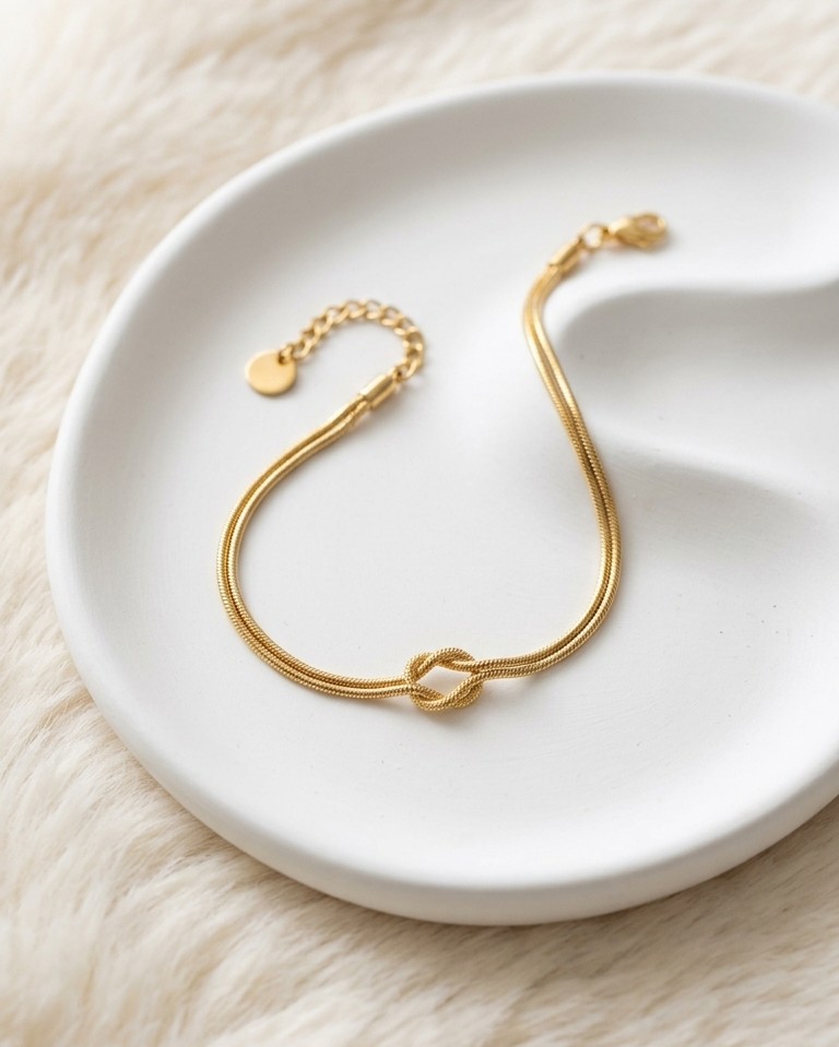 Golden Knot Minimal Bracelet